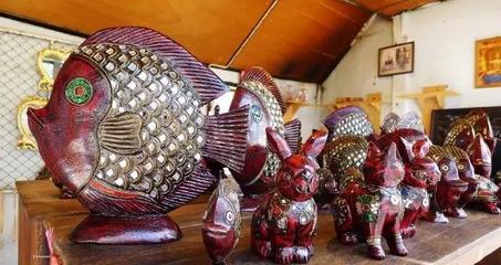 清迈特色手工艺品 漆器、木雕与陶艺的魅力